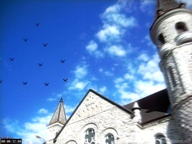 Wandering in Autumn Screenshot 3 - Planes above Church